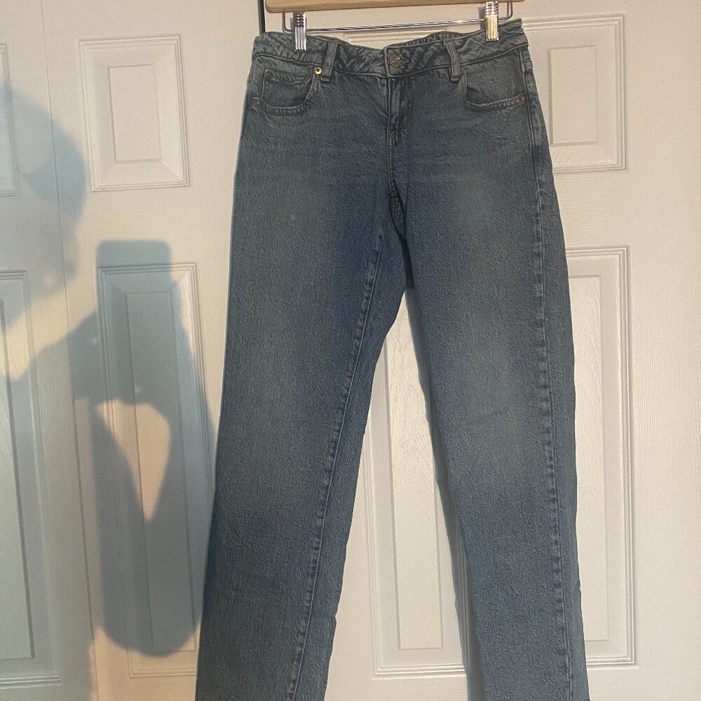 Garage Low-Rise Straight Leg Jeans